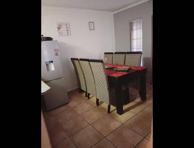 2 BEDROOM APARTMENT FOR SALE IN CASTLEVIEW